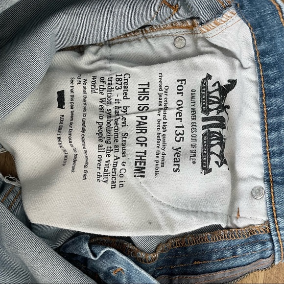 Levi Shorts DIY Cut 505 - Picture 8 of 8